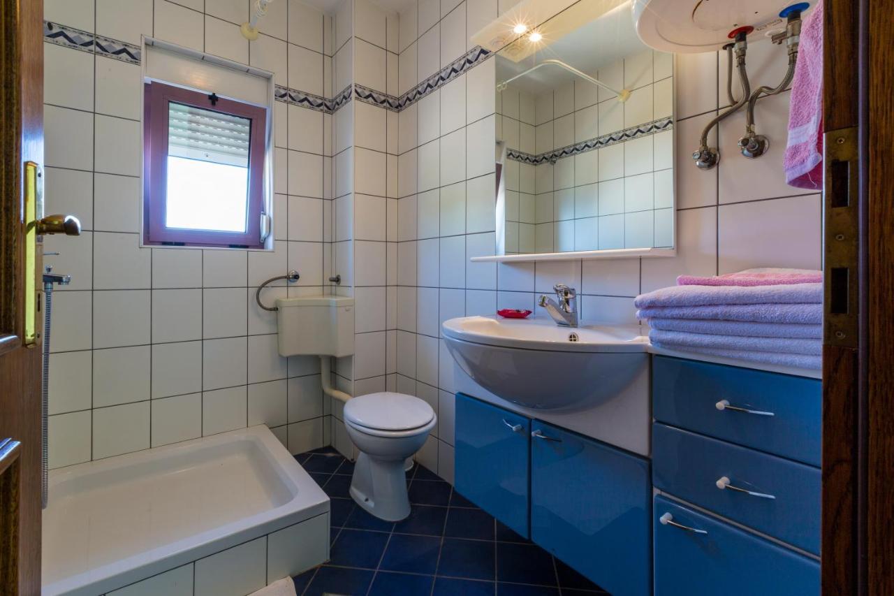 Apartmani Rino Dramalj Exterior foto